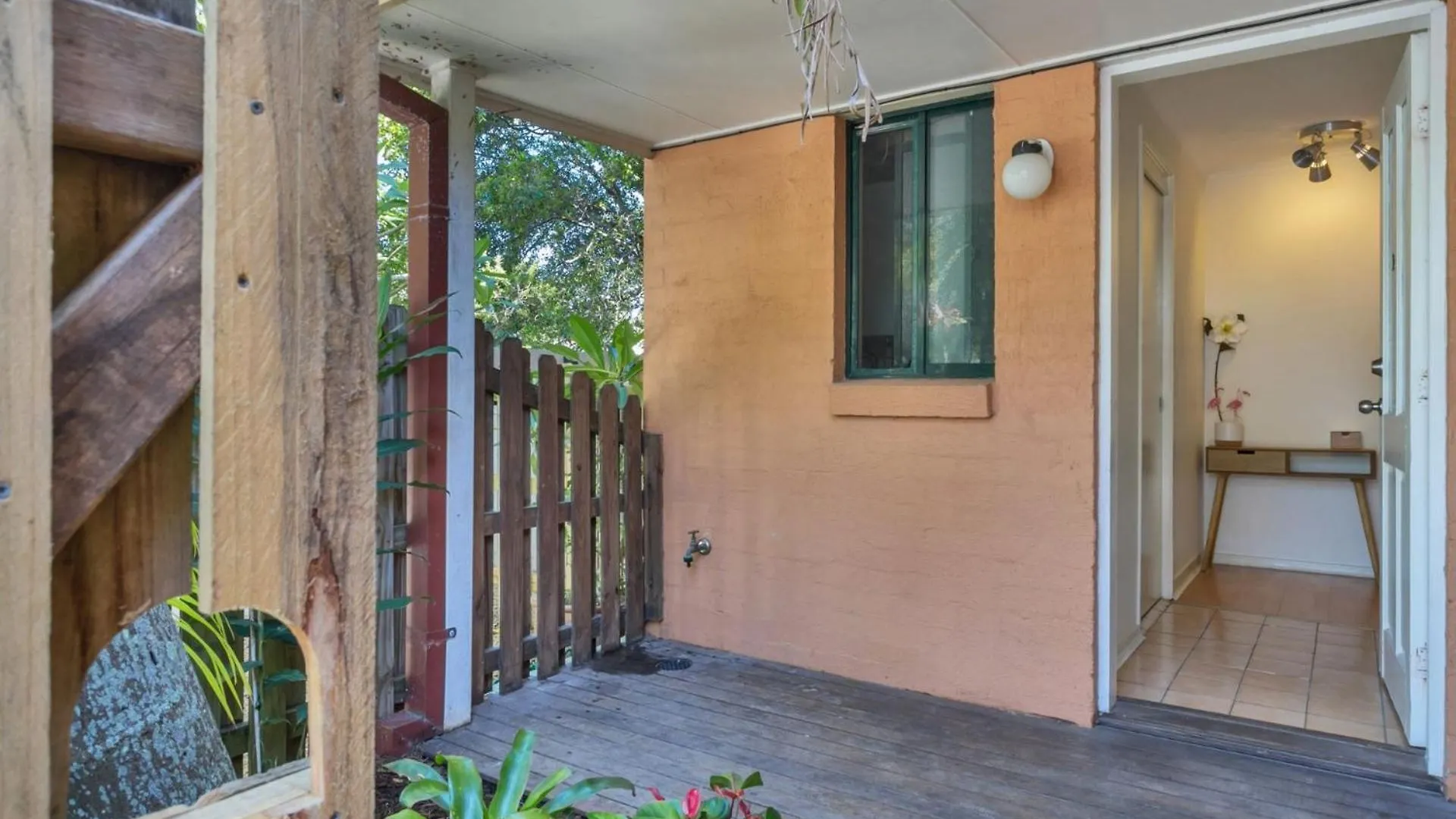 A Perfect Stay - Mahogany Lodge Byron Bay